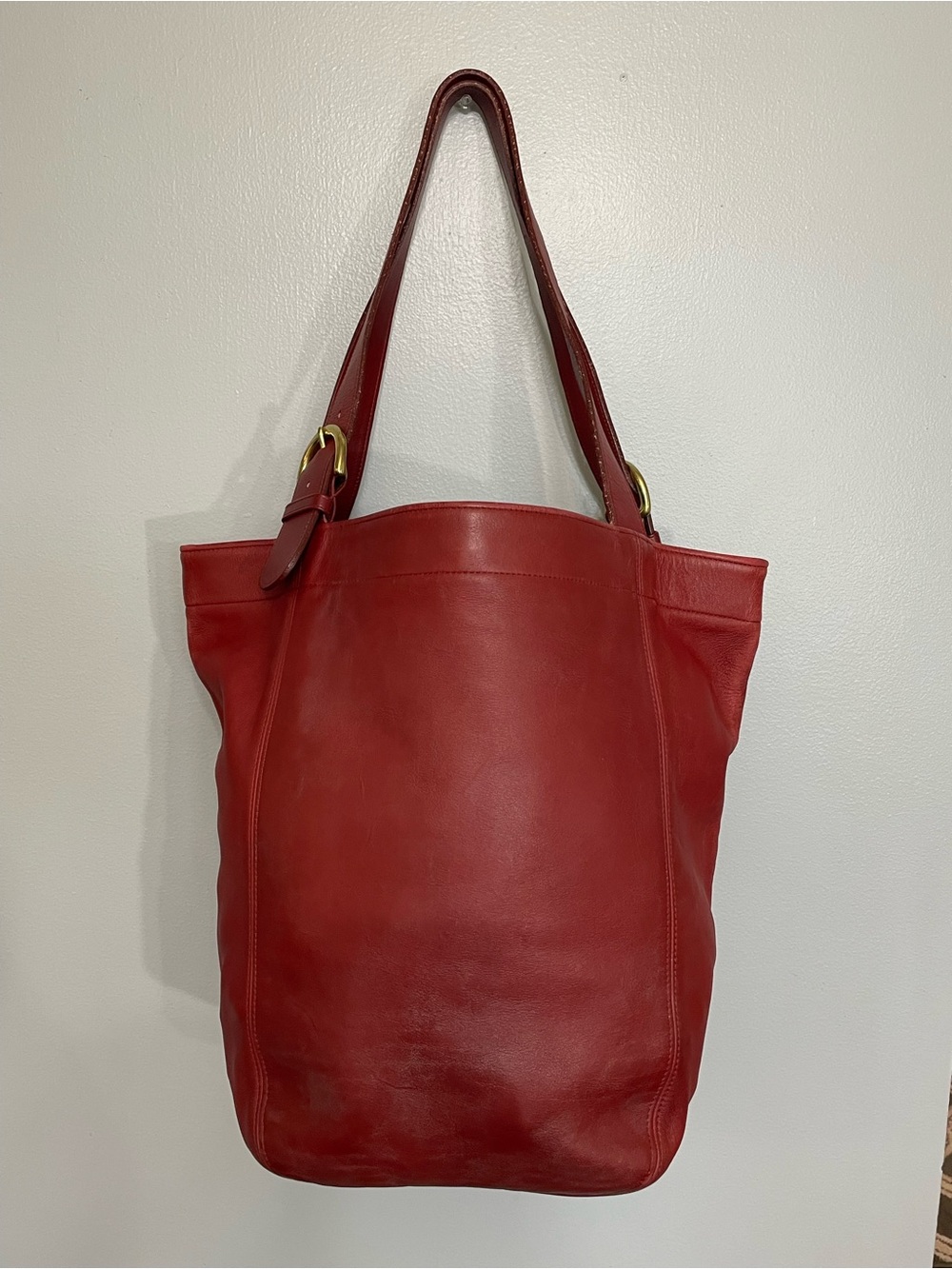 Vintage Coach Red Genuine Leather Shoulder Tote Bag Gold Hardware